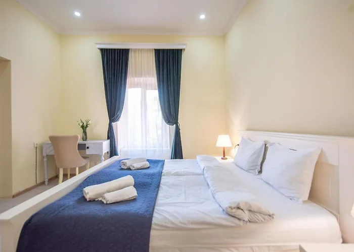 Old Town-Booking Apartment